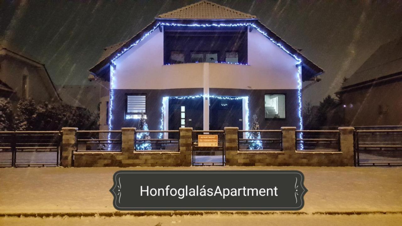 Honfoglalas Apartment บุค ภายนอก รูปภาพ